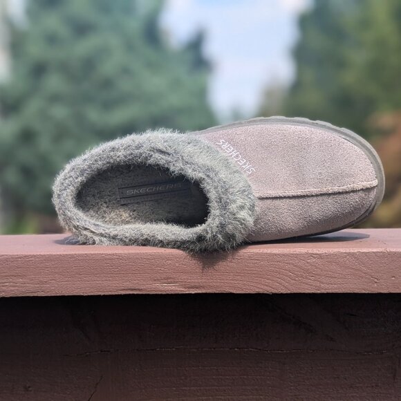 SKECHERS Grey Fortress Women's Slip On Clog Suede Slippers - Size 7 - Picture 5 of 9